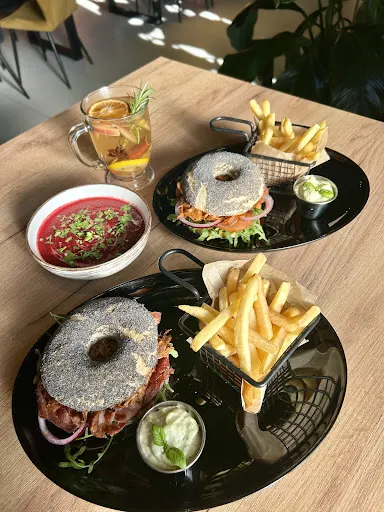 Restauracja RAJ - pizza ludzie wino Bezglutenowa Białystok